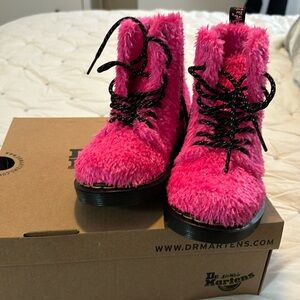 Dr martens pascal pink fur boots size 12 NEW sold out!